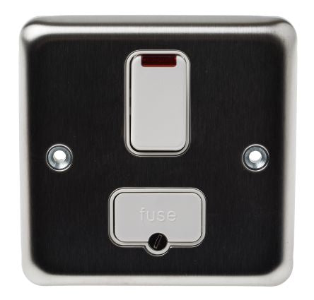 MK Electric 13A 6 Gang Switched Fused Spur BS EN 61558-2-5:1998, BS 60669-2-4:2005, BS EN 60669-1:1999, BS 4573:1970,